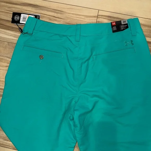 Under Armour Golf shorts size 34, 11” inseam. Brand new with tags. - Picture 3 of 4